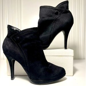 LimeLight Faux Suede Black Booties with 4” Heels_Fit is size 8.5